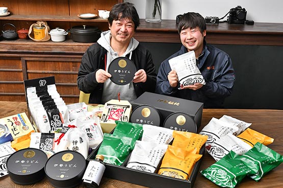 有限会社かいだ食品 代表取締役　渡邉 宗房